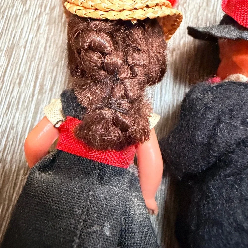 Unbranded vintage miniature